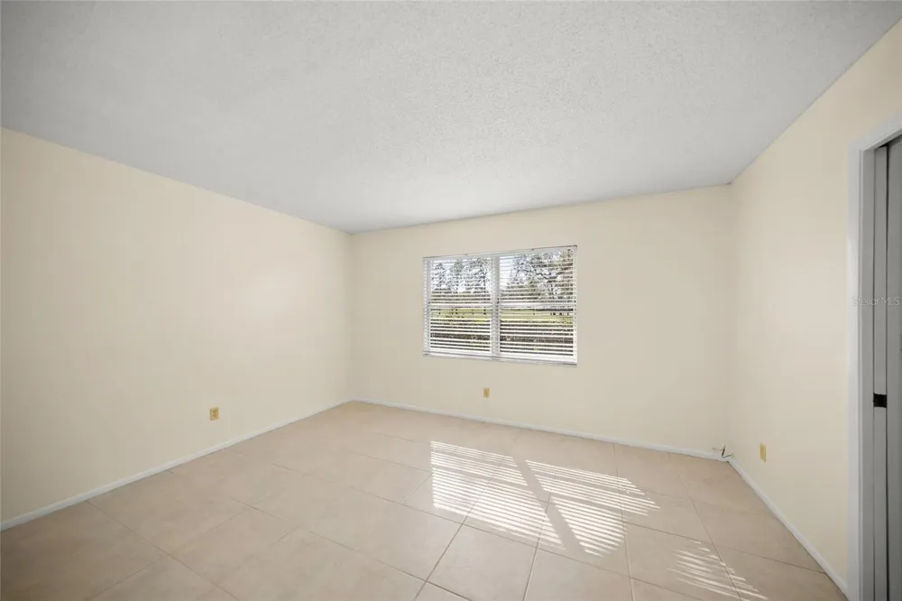 7860 PALM AIRE LANE #105 Sarasota, FL 34243