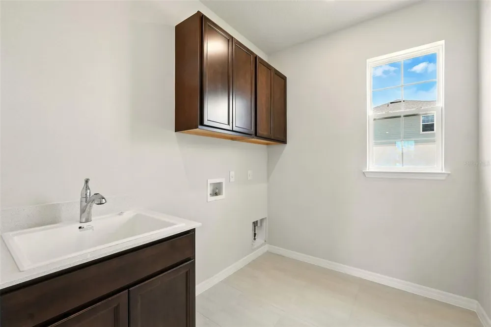 276 SUMMER PINE STREET Winter Garden, FL 34787
