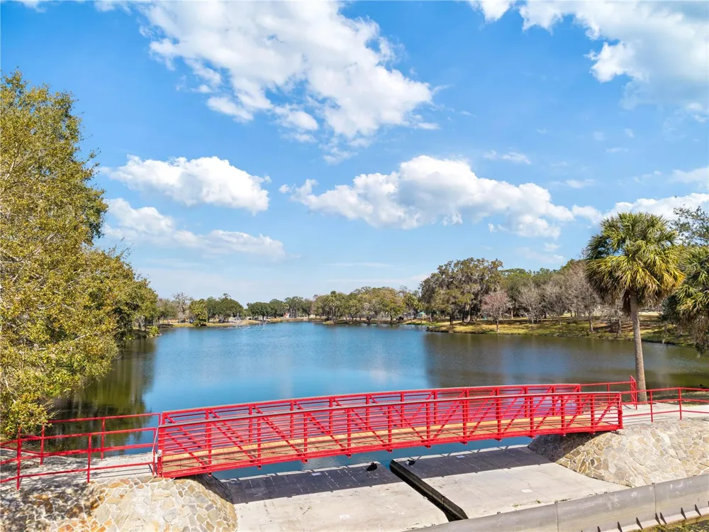 1621 NE 2ND STREET #302 ocala, FL 34470