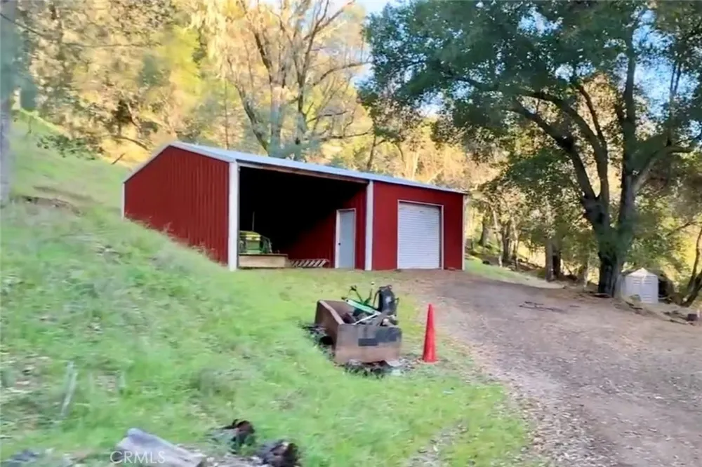 76450 Deer Pass Road Bradley, CA 93426