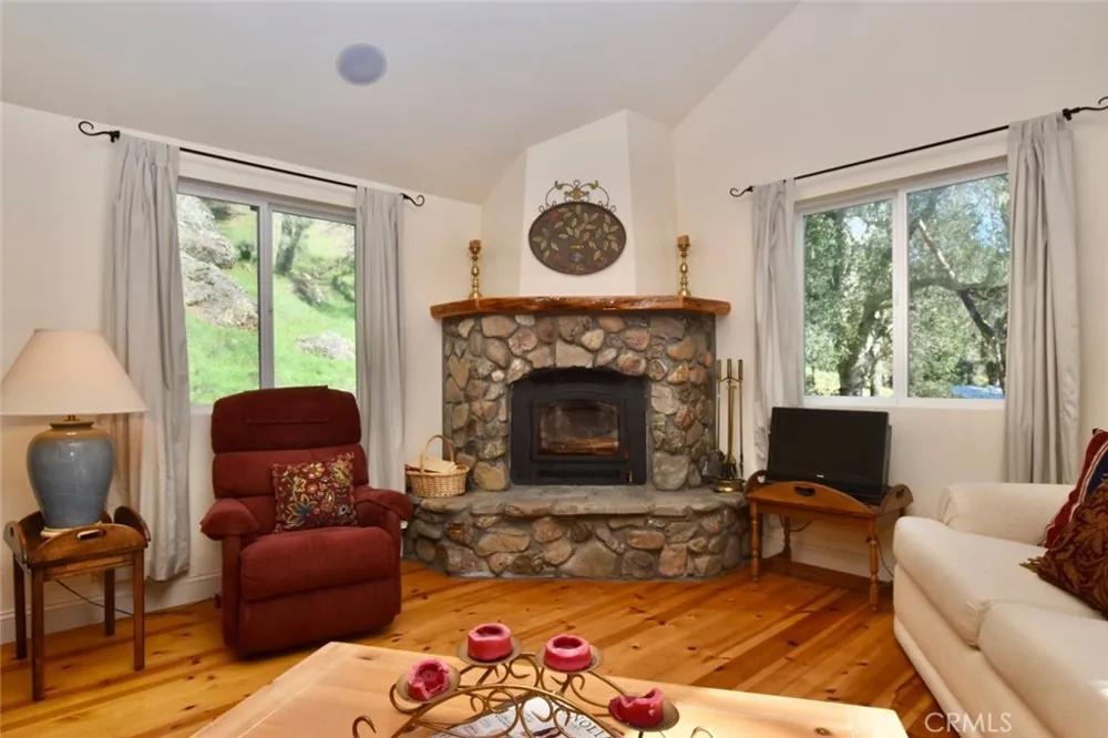 76450 Deer Pass Road Bradley, CA 93426