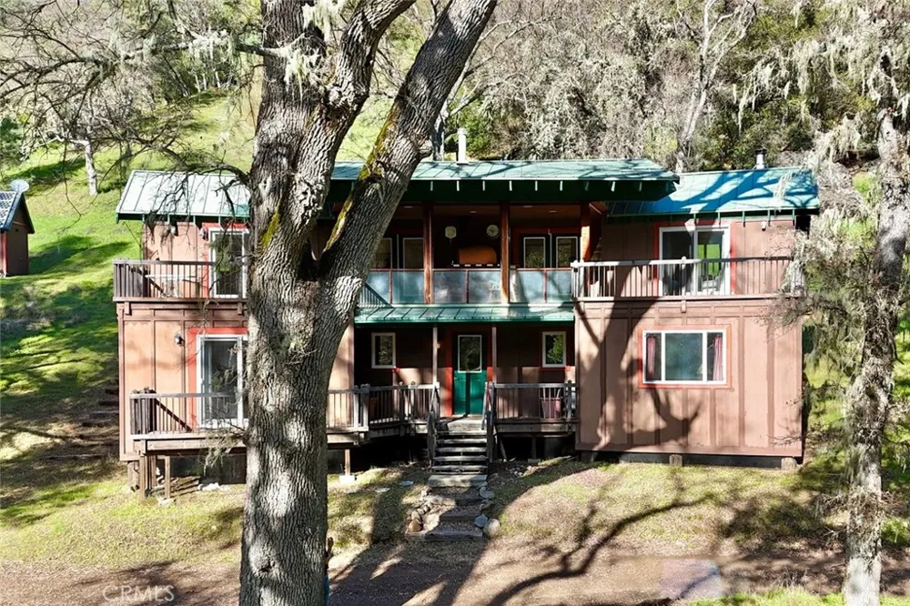 76450 Deer Pass Road Bradley, CA 93426