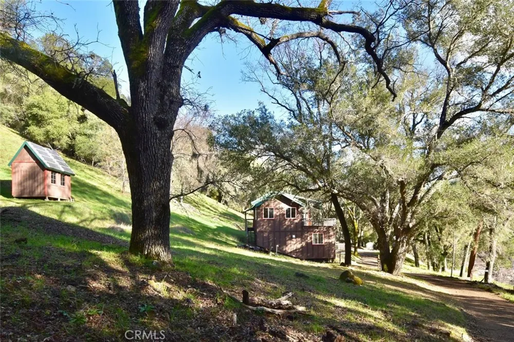 76450 Deer Pass Road Bradley, CA 93426