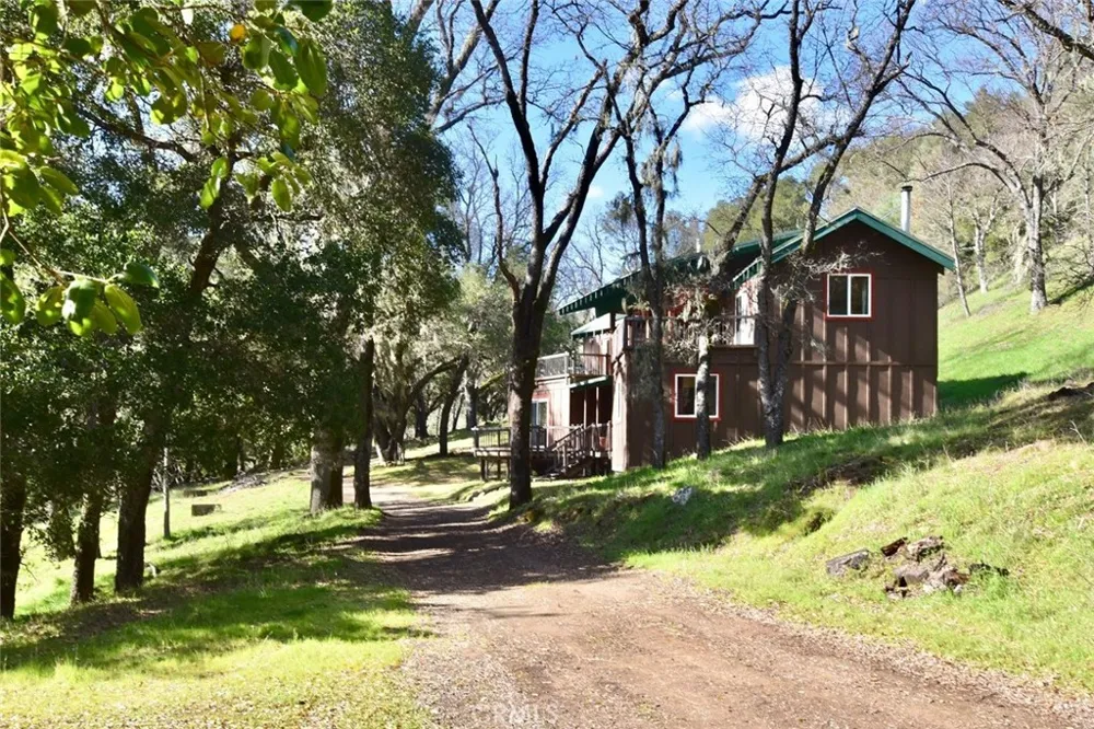 76450 Deer Pass Road Bradley, CA 93426