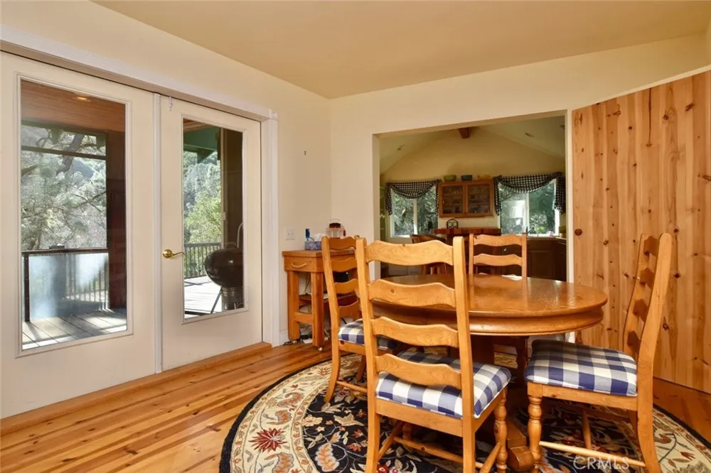 76450 Deer Pass Road Bradley, CA 93426