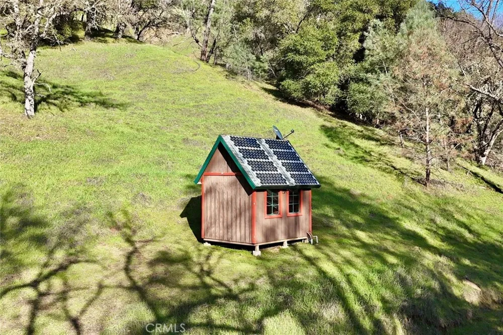 76450 Deer Pass Road Bradley, CA 93426