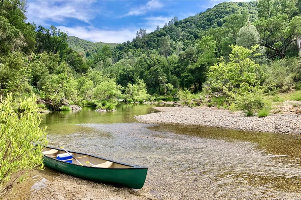 76450 Deer Pass Road Bradley, CA 93426