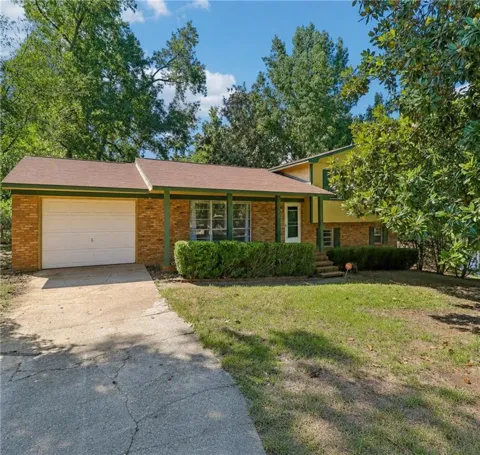 3762 Fairington Drive