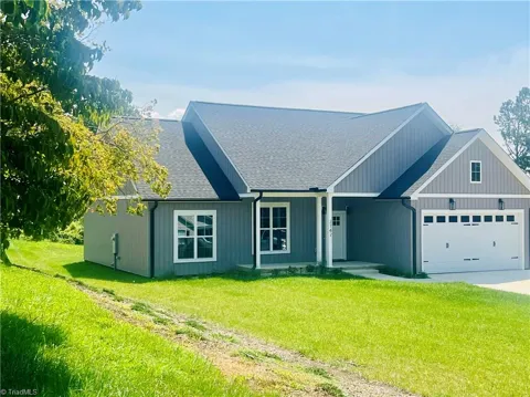 2142 Elizabeth Drive