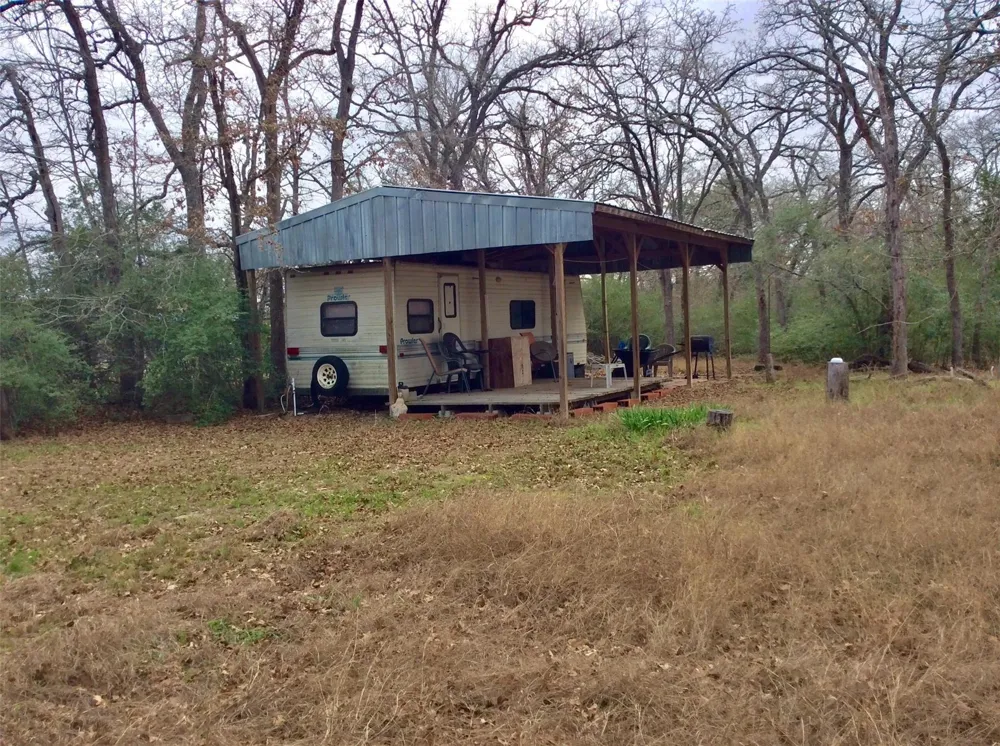 320 Alvina Ulich Street Somerville, TX 77879