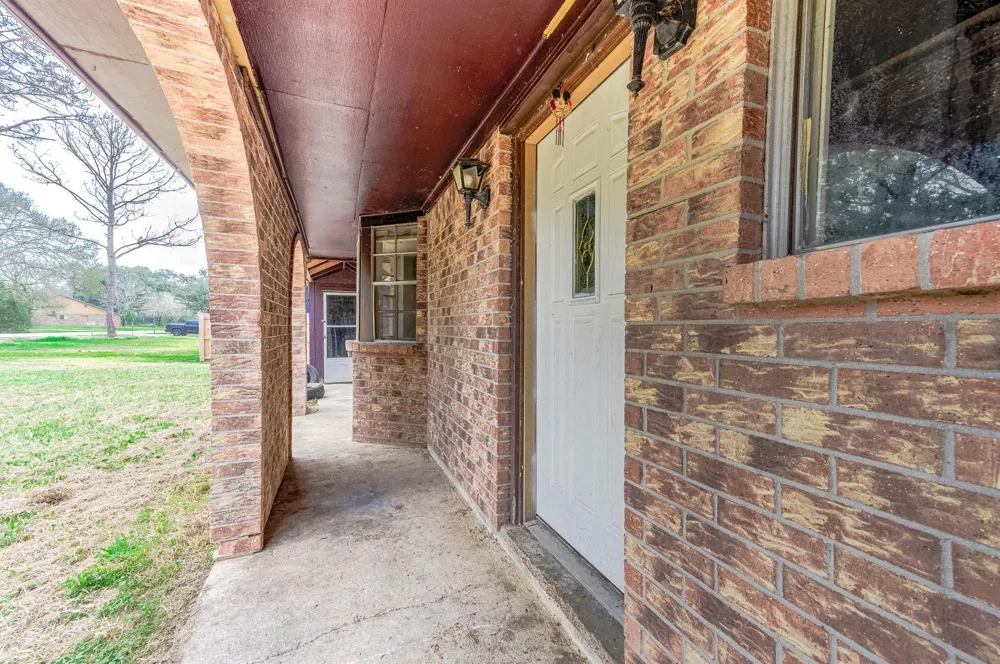 1431 County Road 934 Sweeny, TX 77480