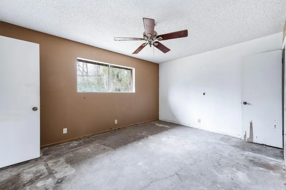 1431 County Road 934 Sweeny, TX 77480