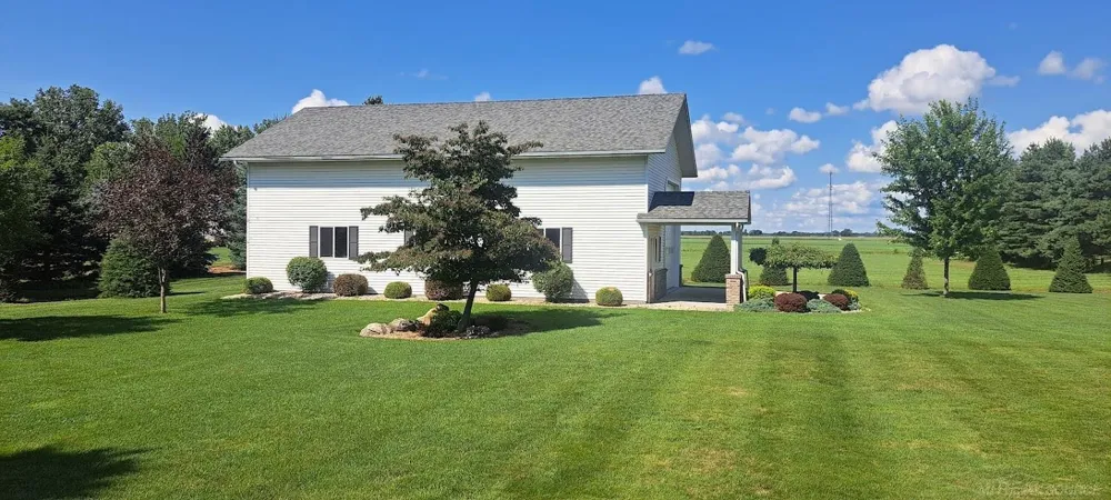 404 Whitetail Lane Watertown Township, MI 48471