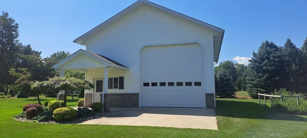 404 Whitetail Lane Watertown Township, MI 48471