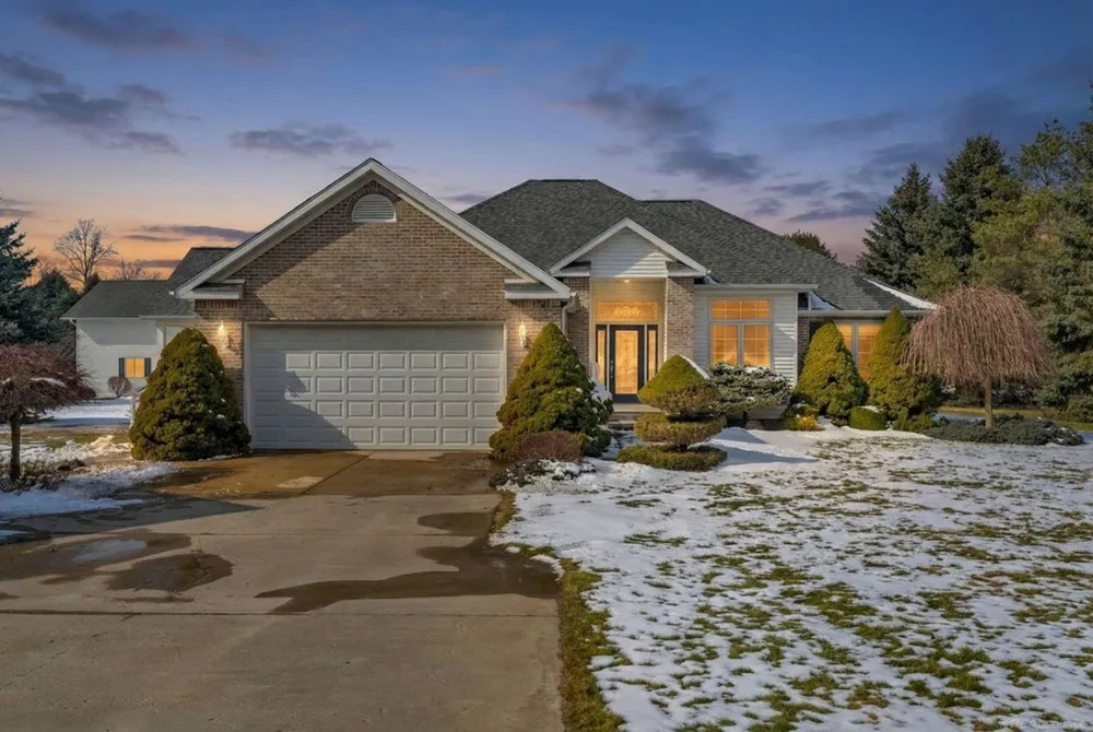 404 Whitetail Lane Watertown Township, MI 48471