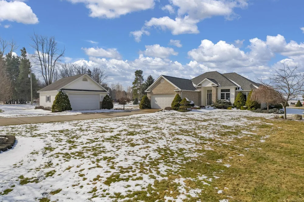 404 Whitetail Lane Watertown Township, MI 48471