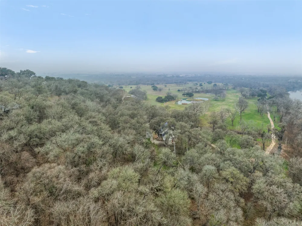 601 Country Club Court La Grange, TX 78945
