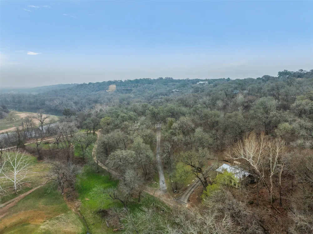 601 Country Club Court La Grange, TX 78945