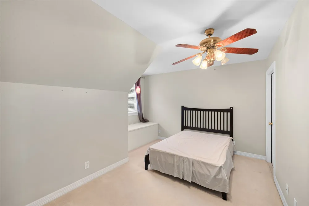 601 Country Club Court La Grange, TX 78945