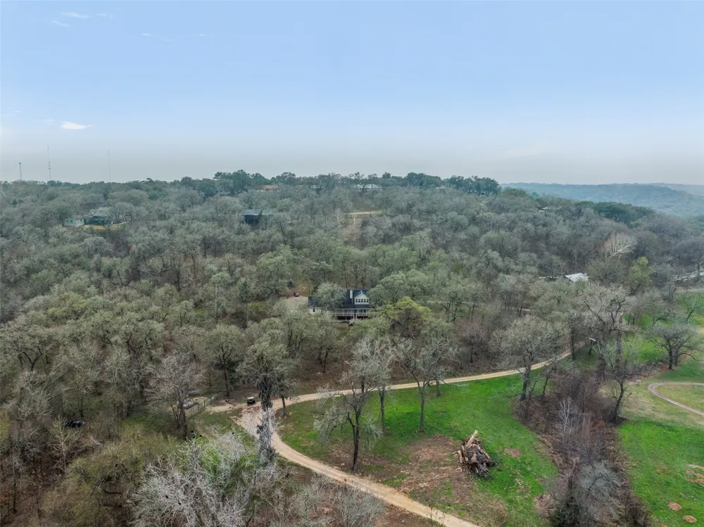 601 Country Club Court La Grange, TX 78945