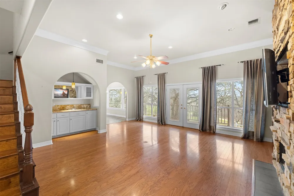 601 Country Club Court La Grange, TX 78945