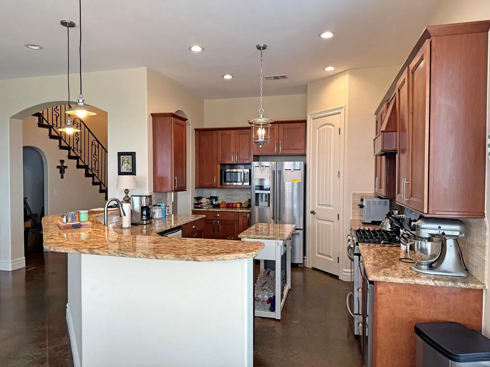 591 E Burgundy Bay Port O Connor, TX 77982
