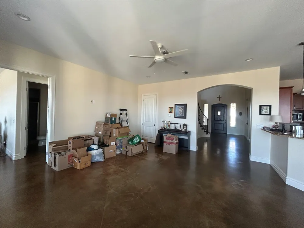 591 E Burgundy Bay Port O Connor, TX 77982