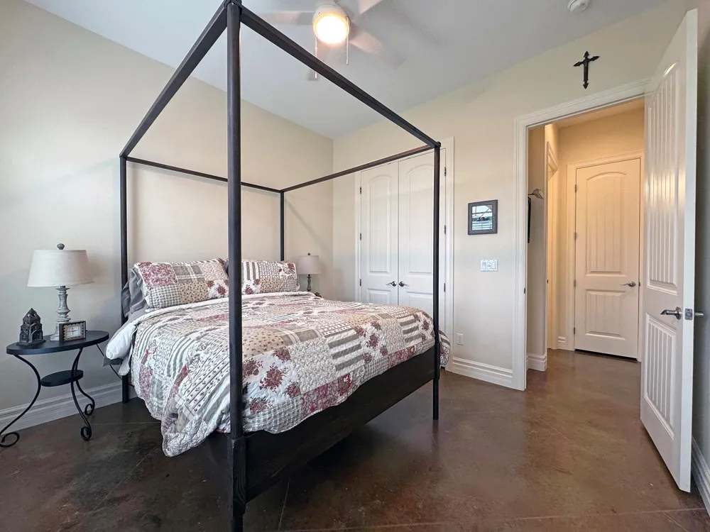 591 E Burgundy Bay Port O Connor, TX 77982