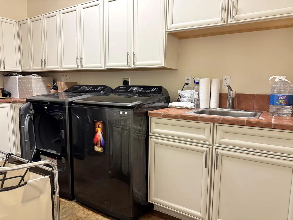591 E Burgundy Bay Port O Connor, TX 77982