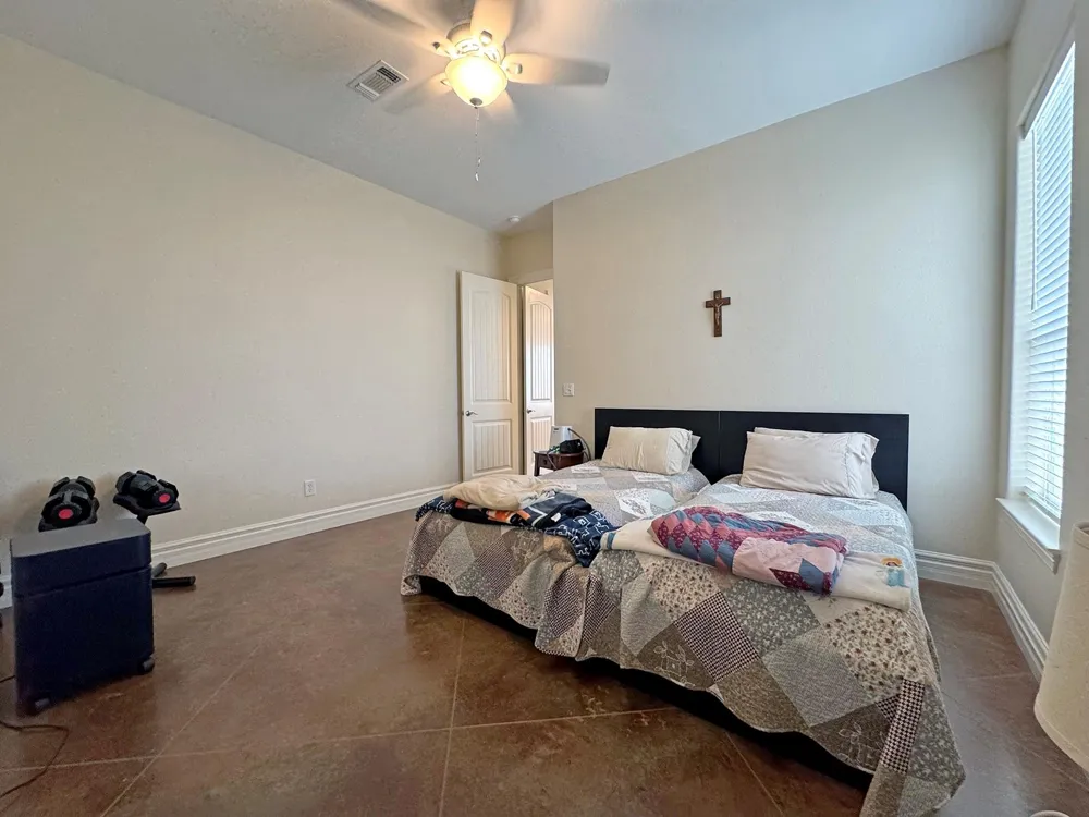 591 E Burgundy Bay Port O Connor, TX 77982