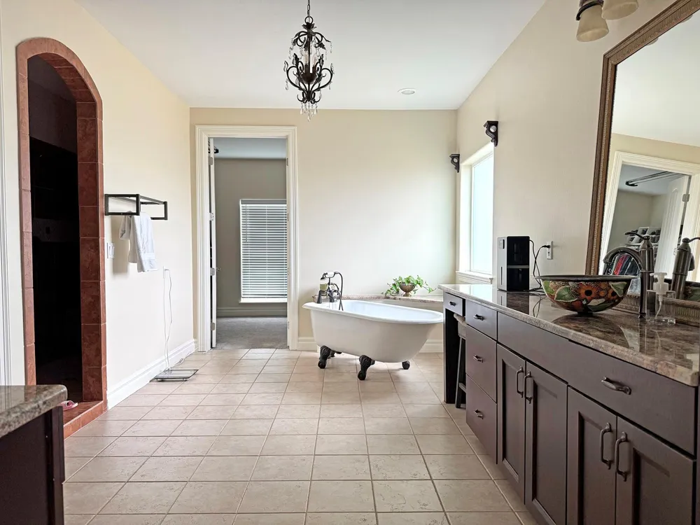 591 E Burgundy Bay Port O Connor, TX 77982