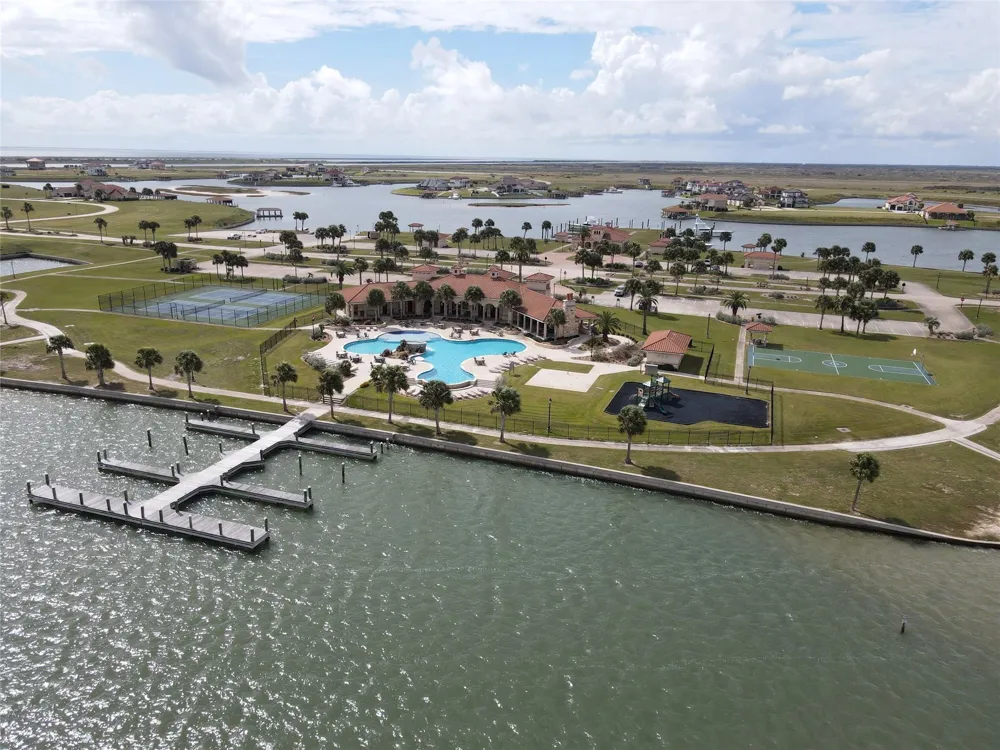 591 E Burgundy Bay Port O Connor, TX 77982
