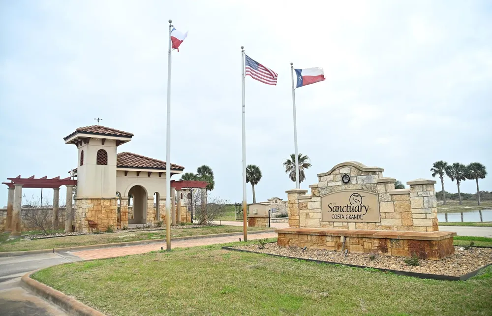 591 E Burgundy Bay Port O Connor, TX 77982