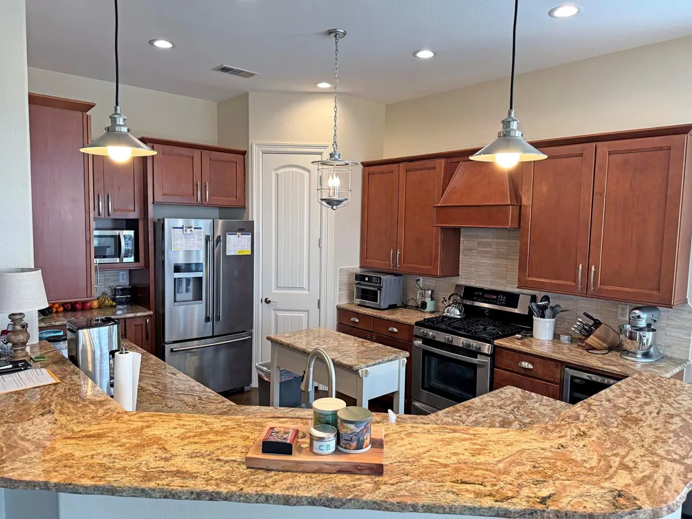 591 E Burgundy Bay Port O Connor, TX 77982