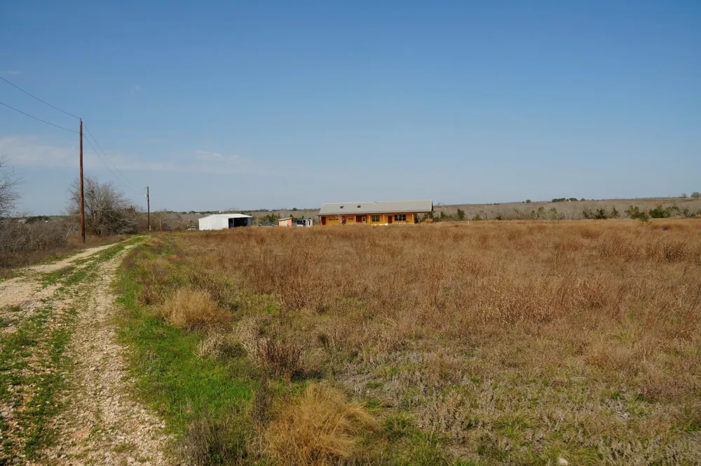 6455 Gebert Road Schulenburg, TX 78949