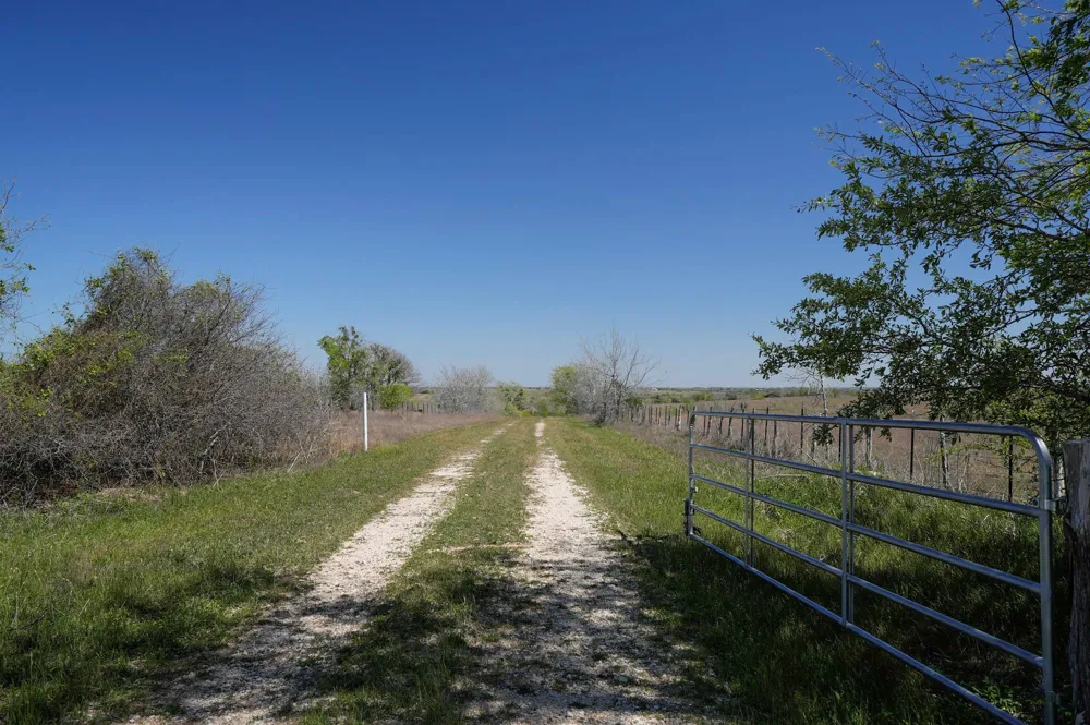 6455 Gebert Road Schulenburg, TX 78949