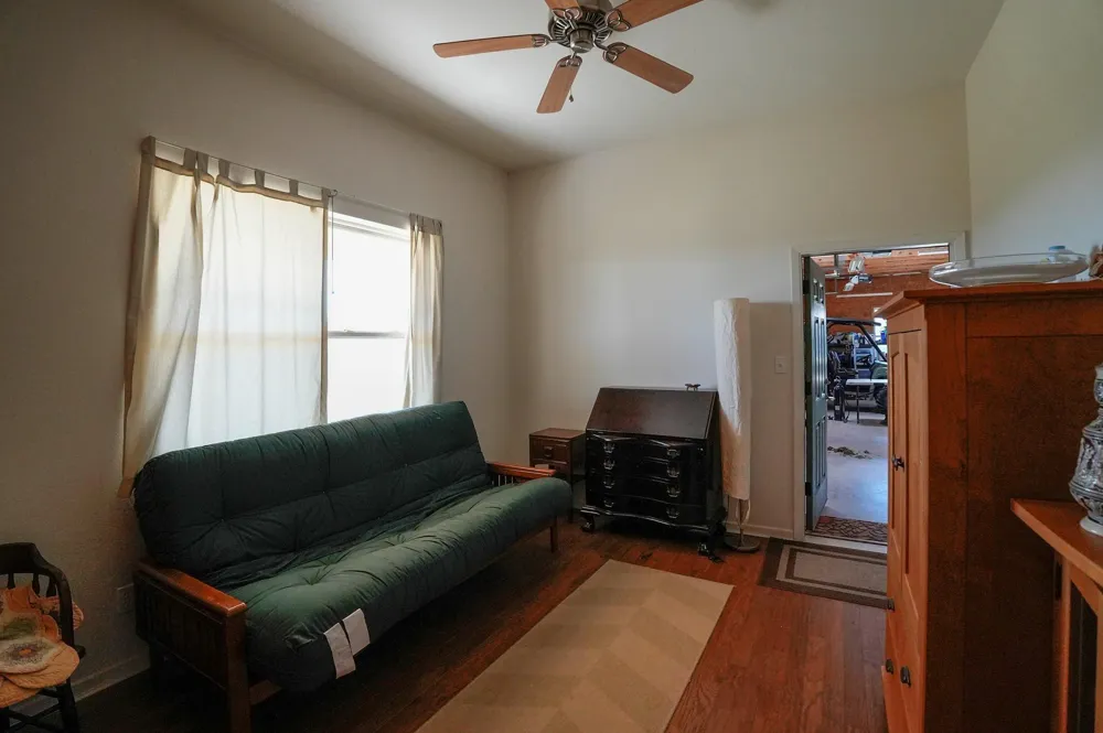 6455 Gebert Road Schulenburg, TX 78949