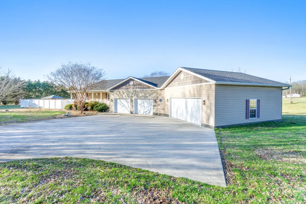 685 County Road Bryant, AL 35958