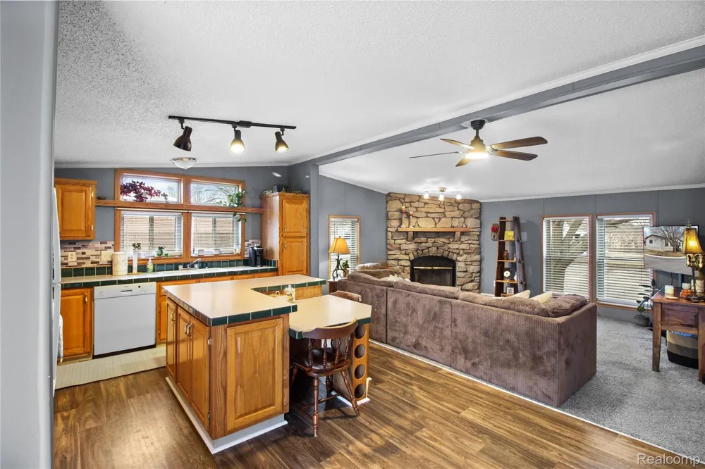 2351 Hiddenview Drive Berlin Charter Township, MI 48166