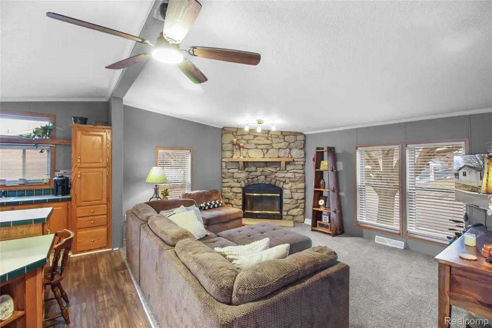 2351 Hiddenview Drive Berlin Charter Township, MI 48166