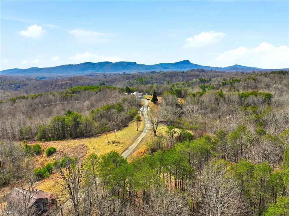 1324 Hardie Mabe Road Danbury, NC 27016