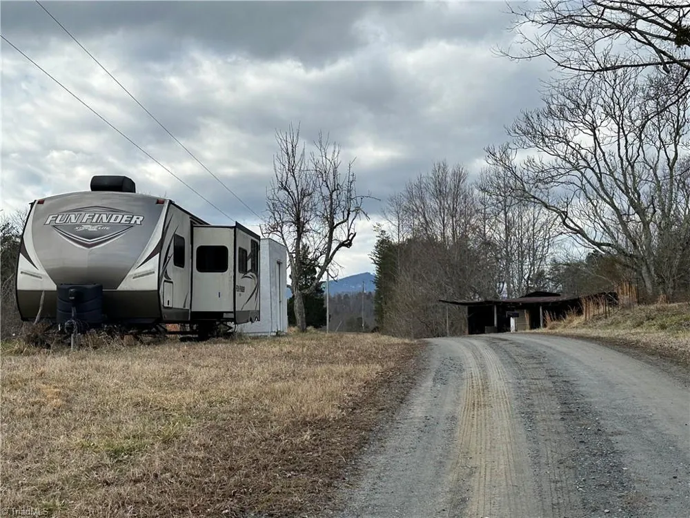 1324 Hardie Mabe Road Danbury, NC 27016