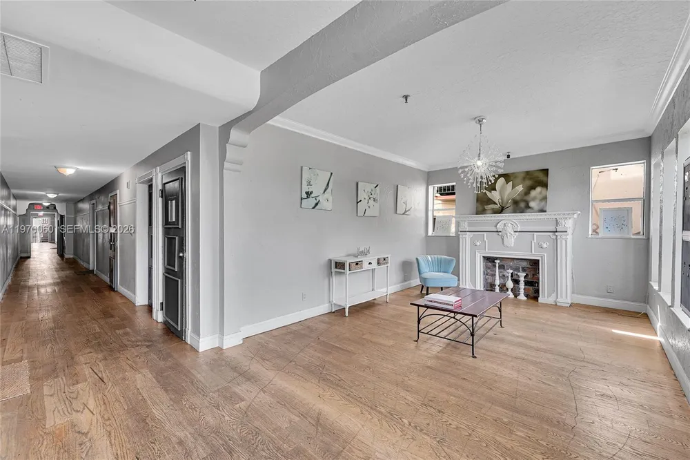 1027 Pennsylvania Ave #103 Miami Beach, FL 33139