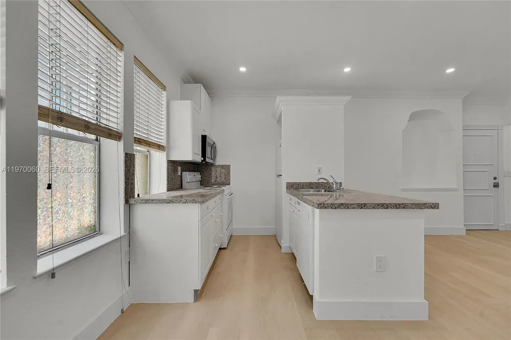 1027 Pennsylvania Ave #103 Miami Beach, FL 33139