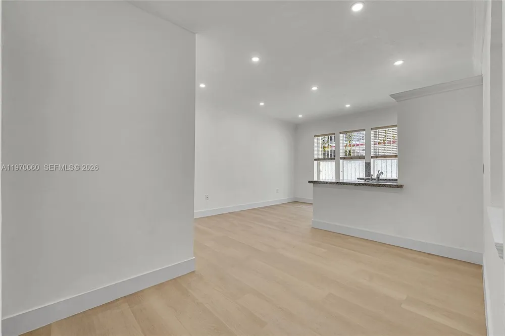 1027 Pennsylvania Ave #103 Miami Beach, FL 33139