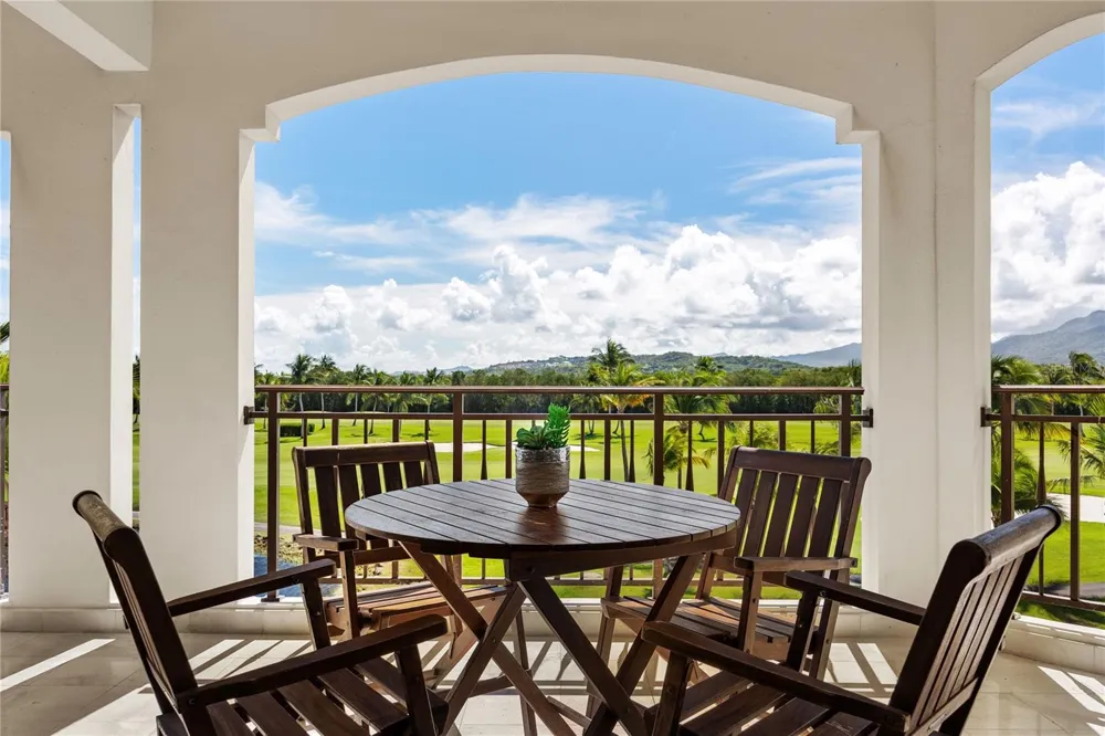 400 COCO BEACH BVL #302B Rio Grande, PR 00721