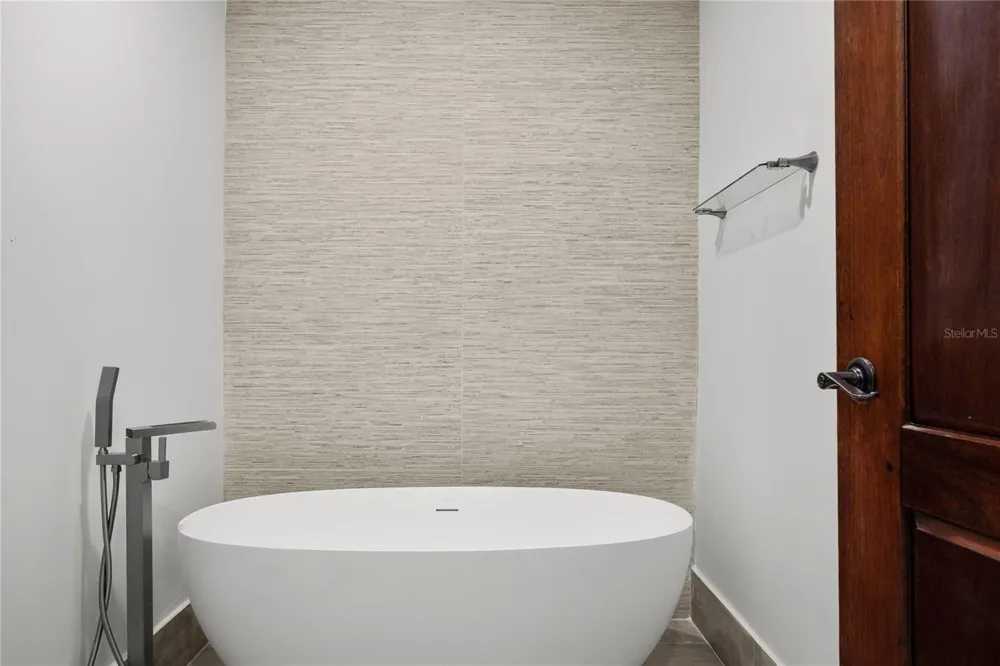 400 COCO BEACH BVL #302B Rio Grande, PR 00721