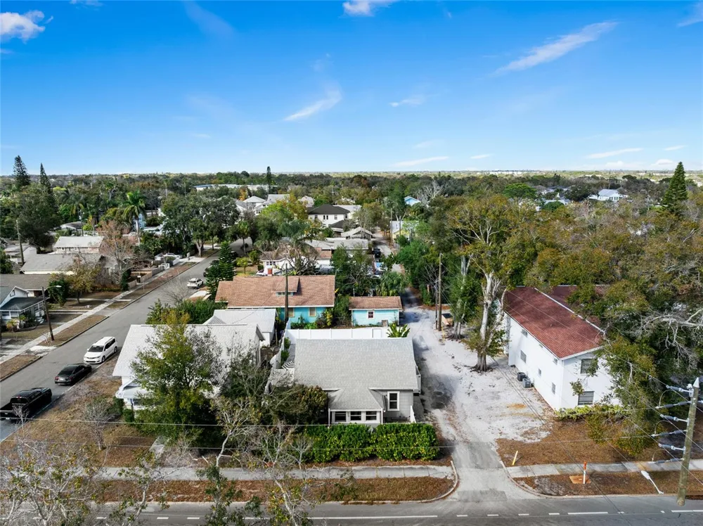 783 30TH AVENUE St Petersburg, FL 33704