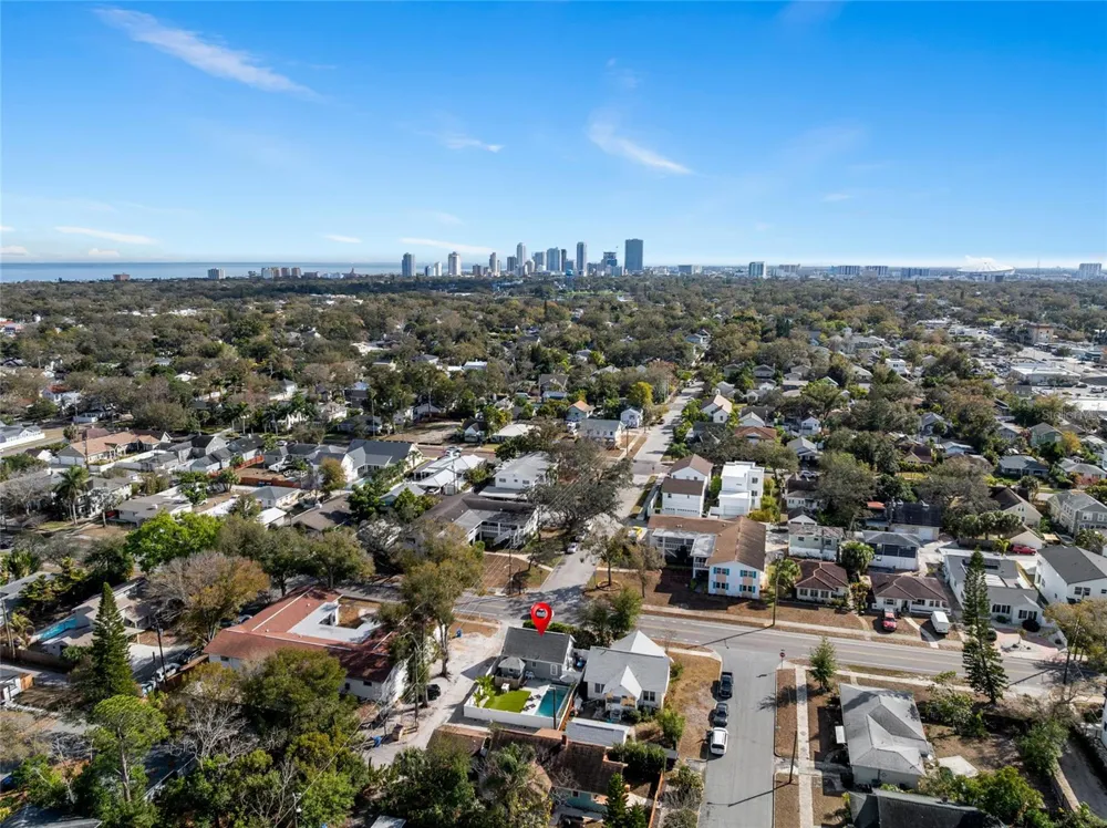 783 30TH AVENUE St Petersburg, FL 33704