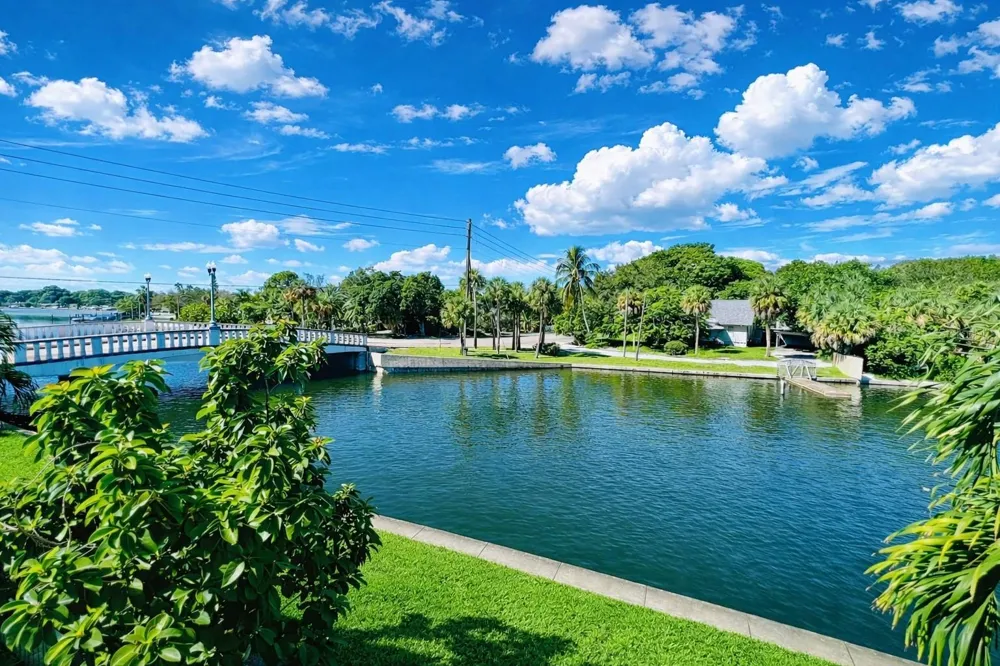 3873 POMPANO DRIVE SE #D St Petersburg, FL 33705